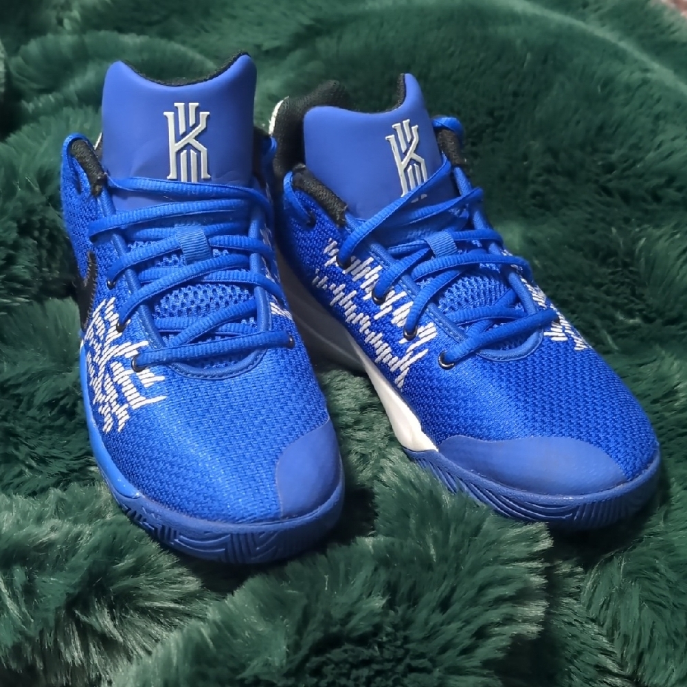 Kyrie Kids' Performance Basketball Shoes - Blue